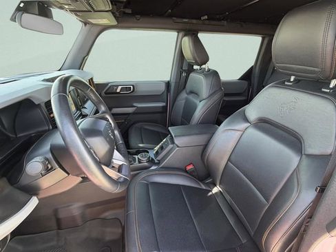 Used 2021 Ford Bronco Badlands image 19