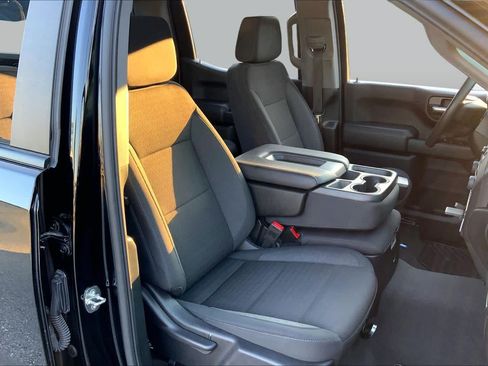 Used 2024 Chevrolet Silverado 1500 Custom AWD/4WD image 9