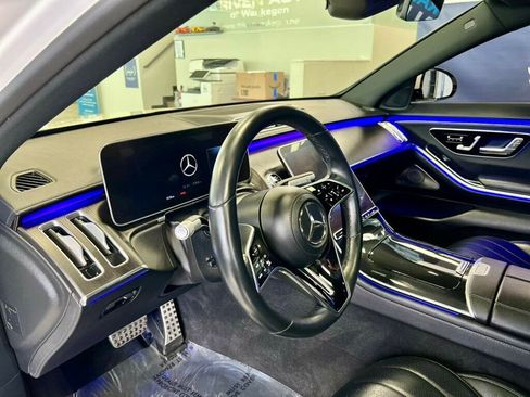 Used 2023 Mercedes-Benz S 500 4MATIC w/ AMG Line image 14