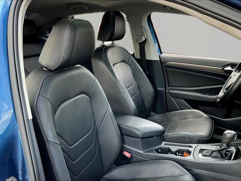 Used 2019 Volkswagen Jetta SEL Premium FWD image 28
