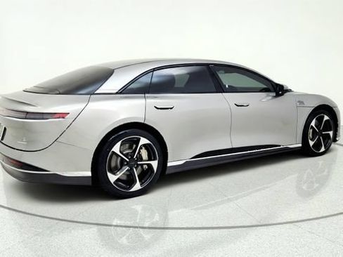 Used 2024 Lucid Air Touring AWD/4WD image 9