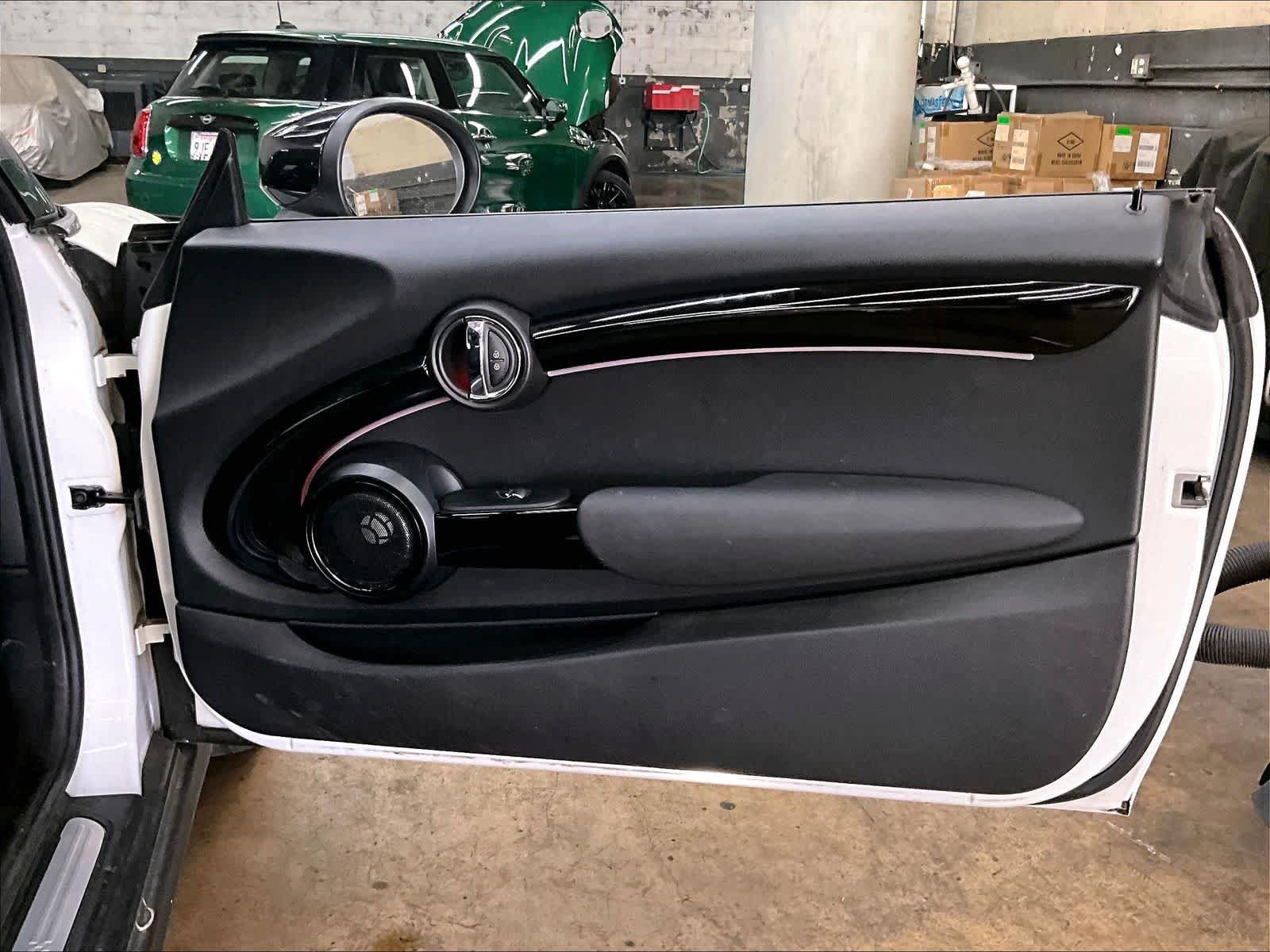 Used 2024 MINI Cooper SE FWD image 23
