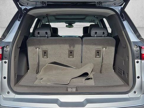 Used 2020 Chevrolet Traverse Premier AWD/4WD image 10