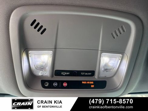 Used 2018 Chevrolet Malibu LT FWD image 23
