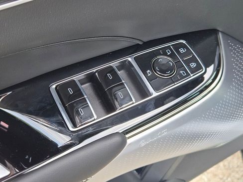 New 2026 Cadillac Lyriq Premium Luxury image 22