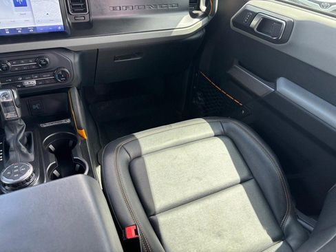 Used 2022 Ford Bronco Badlands AWD/4WD image 14
