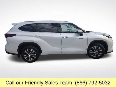 Certified 2020 Toyota Highlander XLE AWD/4WD image 7