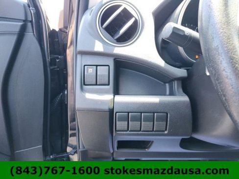Used 2014 MAZDA MAZDA5 Sport FWD image 17