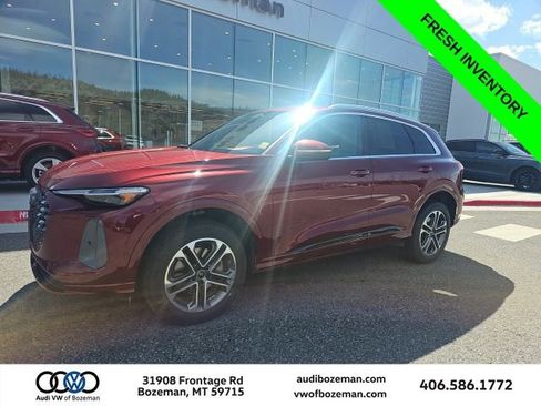 Used 2025 Audi Q5 Premium Plus w/ Premium Plus AWD/4WD image 1