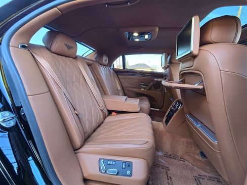 Used 2014 Bentley Flying Spur W12 AWD/4WD image 27