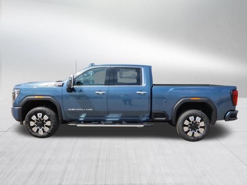 New 2026 GMC Sierra 2500 Denali w/ Denali Reserve Package AWD/4WD image 4