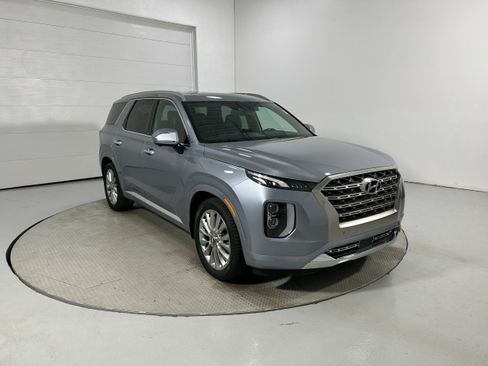 Used 2020 Hyundai Palisade Limited w/ Winter Weather Package AWD/4WD image 2