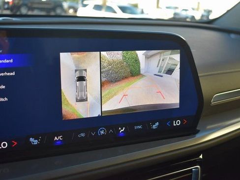 New 2026 Chevrolet Traverse LT w/ Driver Confidence Package image 29