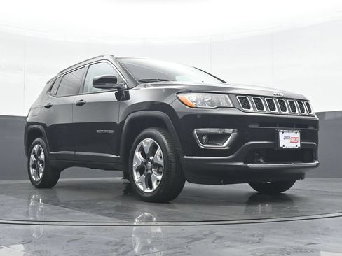 Used 2021 Jeep Compass Limited AWD/4WD image 34