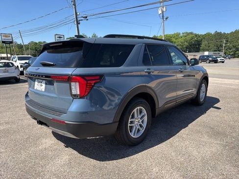 New 2026 Ford Explorer Active w/ Active Comfort Package RWD image 4