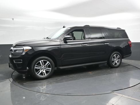 Used 2024 Ford Expedition Max Limited AWD/4WD image 9
