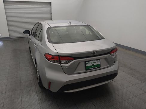 Used 2021 Toyota Corolla LE FWD image 6