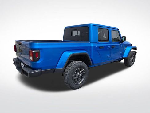 New 2026 Jeep Gladiator Sport AWD/4WD image 3