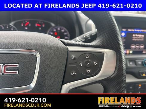 Used 2024 GMC Terrain SLE image 23