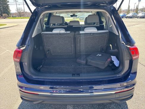 Used 2023 Volkswagen Tiguan SE FWD image 27