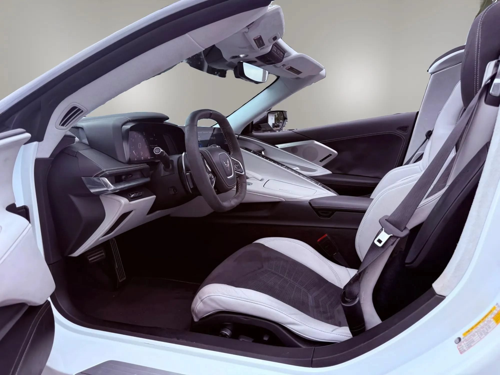 Used 2021 Chevrolet Corvette Stingray Premium Conv w/ Z51 Performance Package RWD image 13