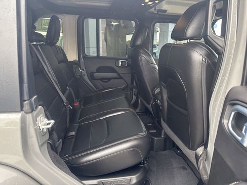 Used 2022 Jeep Wrangler Unlimited Sahara w/ Cold Weather Group image 37