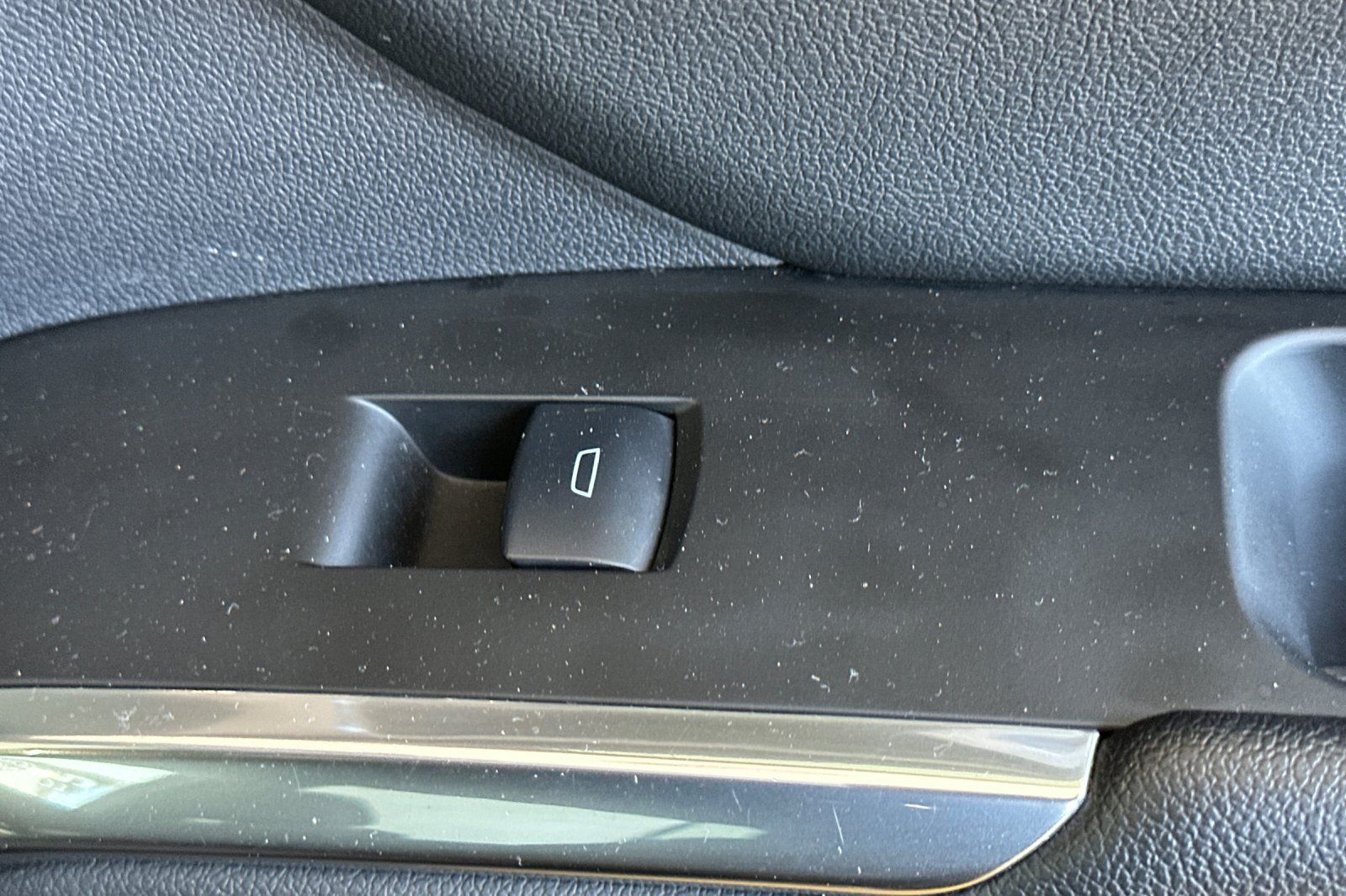 Used 2024 Chevrolet Traverse LT FWD image 23