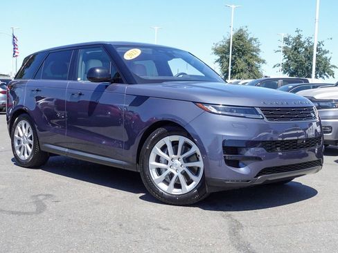 Used 2023 Land Rover Range Rover Sport SE AWD/4WD image 2