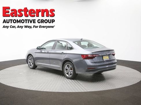 Used 2024 Volkswagen Jetta SE FWD image 57