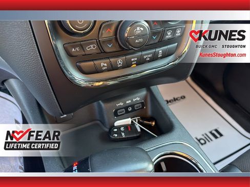 Used 2020 Dodge Durango GT image 34