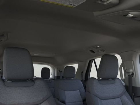 New 2026 Ford Explorer Active RWD image 22