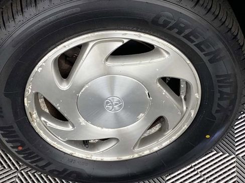 Used 2000 Toyota Sienna FWD image 25