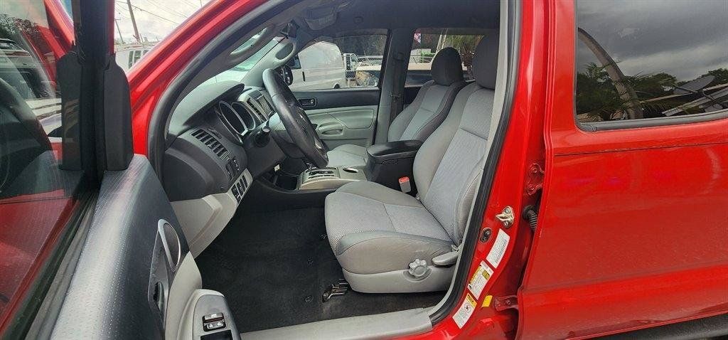 Used 2015 Toyota Tacoma PreRunner w/ TRD Sport Package RWD image 26