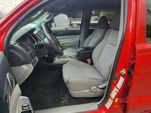 Used 2015 Toyota Tacoma PreRunner w/ TRD Sport Package RWD image 26