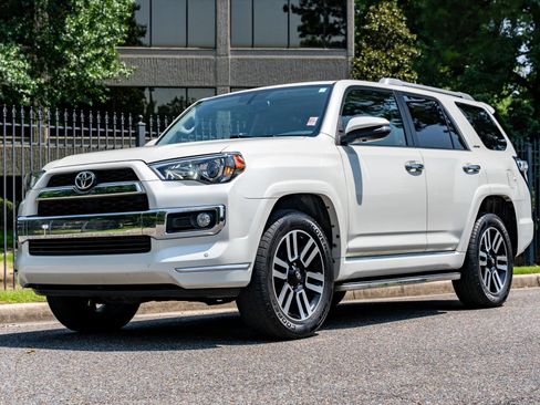 Used 2015 Toyota 4Runner Limited AWD/4WD image 1