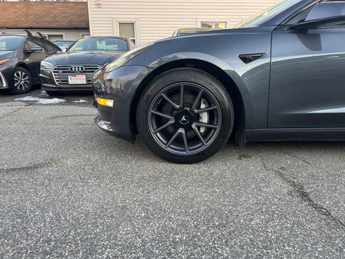 Used 2021 Tesla Model 3 Long Range image 32