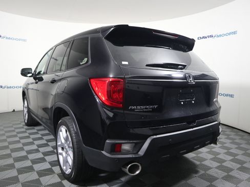 Used 2024 Honda Passport EX-L image 9