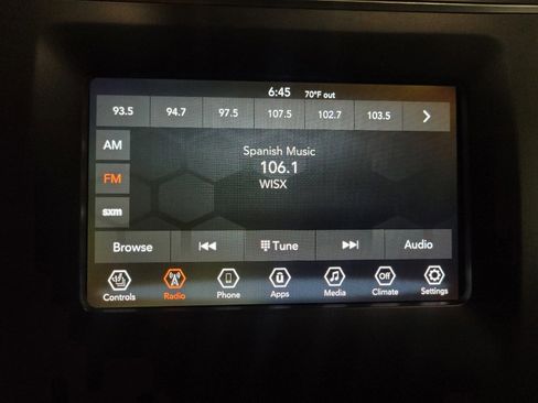 Used 2020 Jeep Cherokee Latitude Plus w/ Cold Weather Group image 25