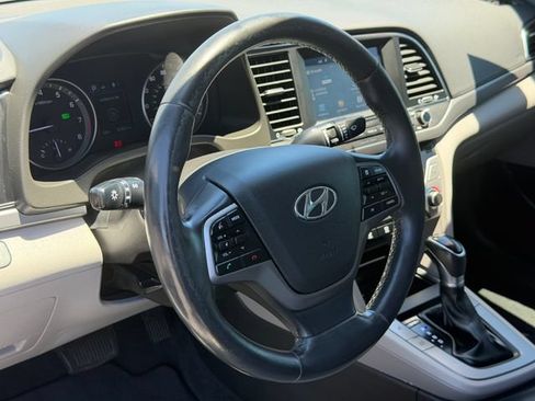 Used 2018 Hyundai Elantra Value Edition FWD image 10