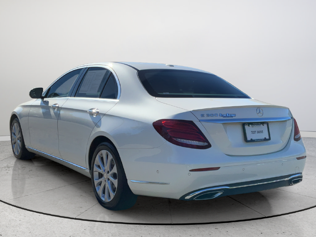 Used 2017 Mercedes-Benz E 300 image 8