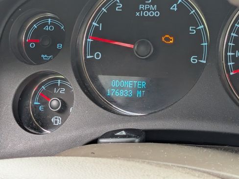 Used 2014 GMC Yukon XL SLT RWD image 27