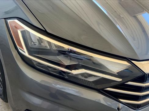 Used 2021 Volkswagen Jetta S image 47