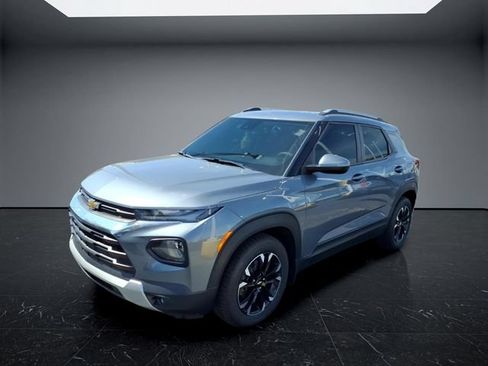 Used 2021 Chevrolet TrailBlazer LT w/ Convenience Package FWD image 7