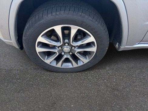 Used 2018 Jeep Grand Cherokee Overland image 20