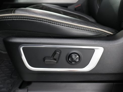 Used 2021 RAM 1500 Laramie AWD/4WD image 43