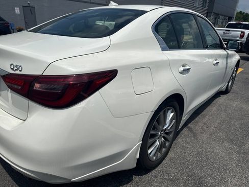 Used 2019 INFINITI Q50 Luxe w/ Essential Package (3.0T Luxe) AWD/4WD image 5