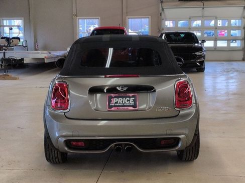 Used 2017 MINI Cooper S image 7