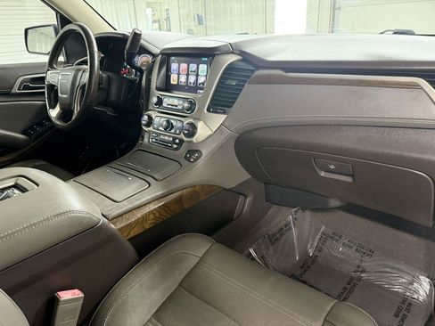 Used 2019 GMC Yukon XL Denali w/ Denali Ultimate Package AWD/4WD image 42