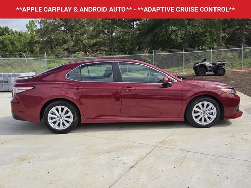 Used 2018 Toyota Camry LE FWD image 5