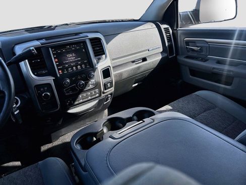 Used 2017 RAM 3500 Big Horn AWD/4WD image 23